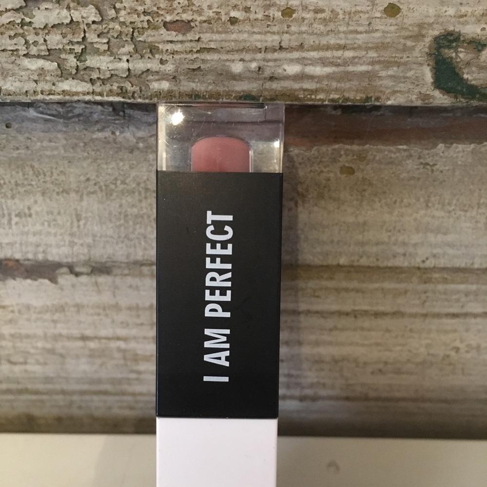 REALHER LIP GLOSS